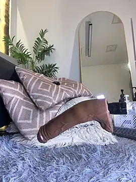 Isa__Blanc live cam, Colombia, Curvy, Black, Brown - EroticFlix