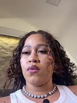 Isa__Blanc live cam, Colombia, Curvy, Black, Brown - EroticFlix