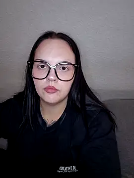 JUJUICY- live cam, Germany, Curvy, Brown, Brown - EroticFlix
