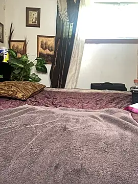 Jamalyce live cam, United States, Thin, Brown, Green - EroticFlix