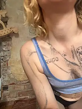Jolene_Fuego live cam, Athletic, Red, Green, Big Ass - EroticFlix