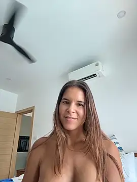 JuicyFruits93 live cam, Germany, Athletic, Brown, Big Ass - EroticFlix