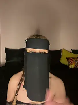 Jumanaa live cam, Curvy, Black, Green, Big Ass - EroticFlix