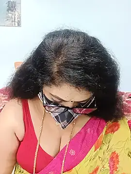 Kannadasexywifes live cam, India, Curvy, Brown, Black - EroticFlix