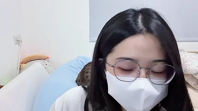 LHeart live cam, TW, Average, Brown, Black - EroticFlix