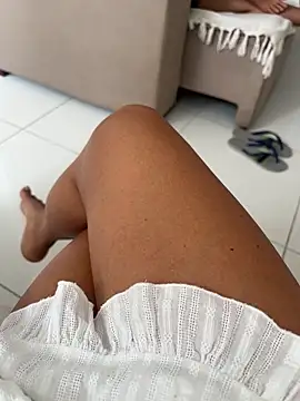LauraConti live cam, Thin - EroticFlix