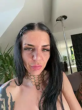 LexiCoco live cam, Germany, Athletic, Brown, Blue - EroticFlix