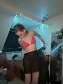 Lina-420 live cam, Germany, Thin - EroticFlix