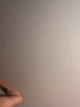 LittleMissEeve live cam, United States, Curvy, Brown, Big Tits - EroticFlix