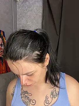 Lola_Hale live cam, Curvy, Black, Blue, Big Ass - EroticFlix