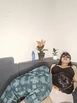 Love-Birdss live cam, Average, Brown, Black, Big Ass - EroticFlix