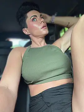LukeLouHarvey live cam, ZA, Athletic, Black, Blue - EroticFlix