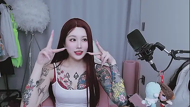 MISA_02 live cam, South Korea, Thin, Brown, Black - EroticFlix