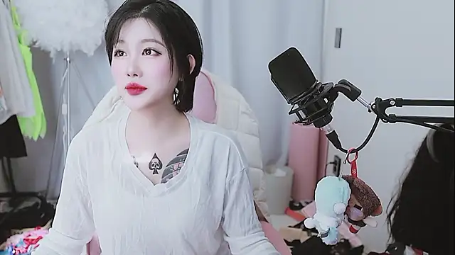 MISA_02 live cam, South Korea, Thin, Brown, Black - EroticFlix