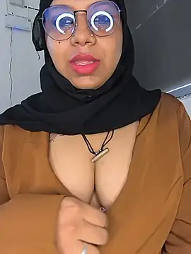 Malika_Secrets live cam, India, Curvy, Blonde, Black - EroticFlix