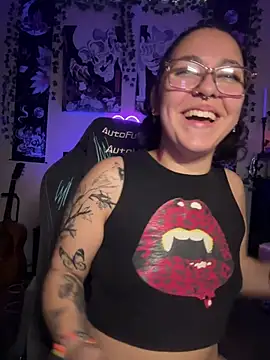 Mamachulita live cam, United States, Average, Black, Brown - EroticFlix