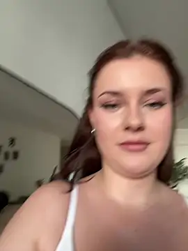 MaribelRiver live cam, Germany, Black, Green, Big Ass - EroticFlix
