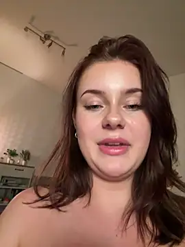 MaribelRiver live cam, Germany, Black, Green, Big Ass - EroticFlix