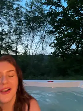 MaribelRiver live cam, Germany, Black, Green, Big Ass - EroticFlix