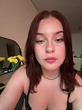 MaribelRiver live cam, Germany, Black, Green, Big Ass - EroticFlix
