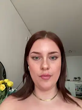 MaribelRiver live cam, Germany, Black, Green, Big Ass - EroticFlix
