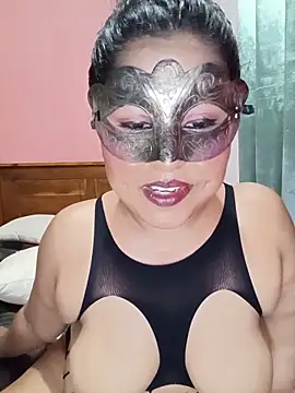 Maskedcurves gallery cover