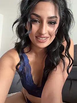 Mia_spicyy live cam, Germany, Average, Black, Black - EroticFlix