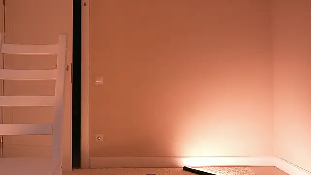 Miablueye live cam, Thin, Blonde, Blue - EroticFlix