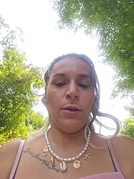 Micorazonheolmiangel23 live cam, France, Average, Colorful, Green - EroticFlix