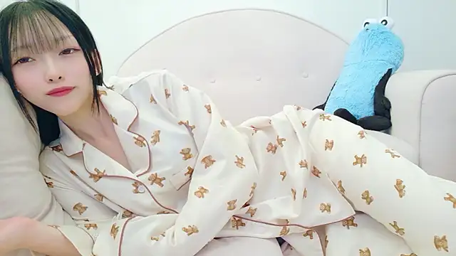 Miru-ch live cam, Japan, Thin - EroticFlix