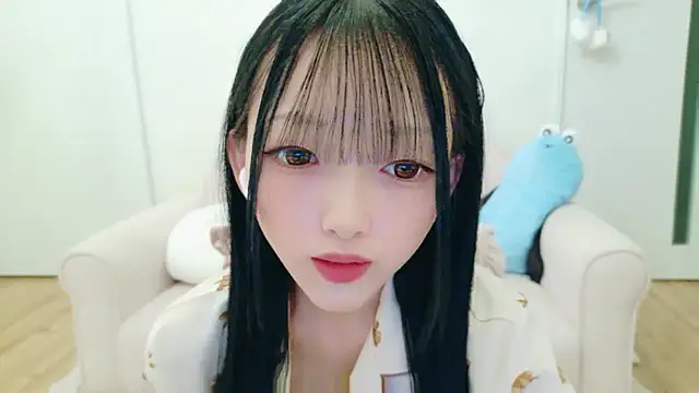Miru-ch live cam, Japan, Thin - EroticFlix