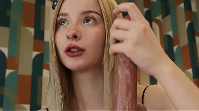 Nana_Wilson live cam, Thin, Blonde, Grey, Big Tits - EroticFlix