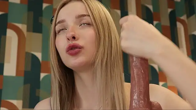 Nana_Wilson live cam, Thin, Blonde, Grey, Big Tits - EroticFlix