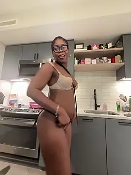 Naomiruty live cam, United States, Average, Black, Black - EroticFlix