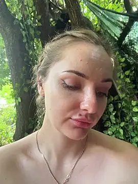 Night_dreams live cam, Curvy, Blonde, Green, Big Ass - EroticFlix
