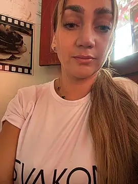 Nina_velvet01 snapshot