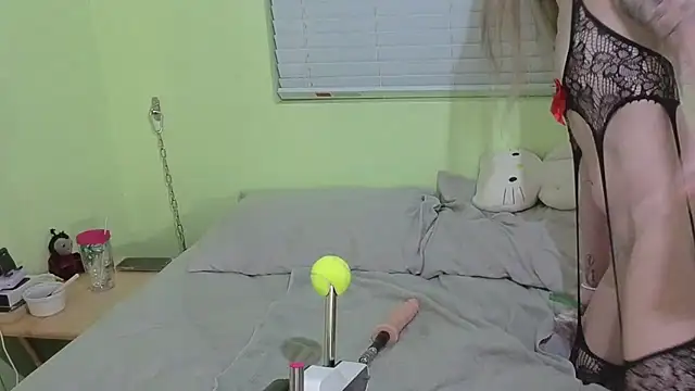 Prepare2Twerk live cam, United States, Athletic, Black, Green - EroticFlix
