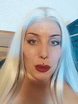 Provocunt live cam, Germany, Curvy - EroticFlix