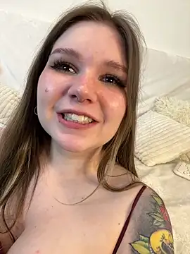 PumaShyXD live cam, Curvy, Blonde, Brown, Big Ass - EroticFlix