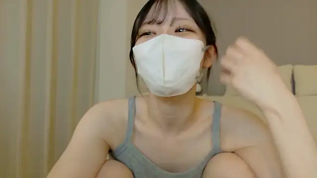 R-bonbon live cam, Japan, Average, Shaven, Big Tits - EroticFlix