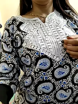 Radhika_gupta9 live cam, India, Average - EroticFlix