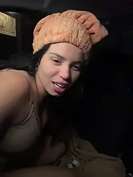 Rafaellaz live cam, Brazil, Thin, Black, Brown - EroticFlix