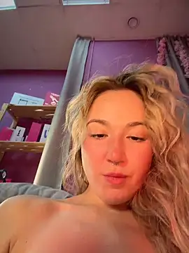 Rimmahottes live cam, Curvy, Blonde, Brown, Big Ass - EroticFlix
