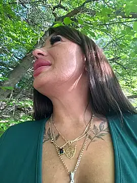 RuslanaXX live cam, Thin, Black, Blue, Shaven - EroticFlix