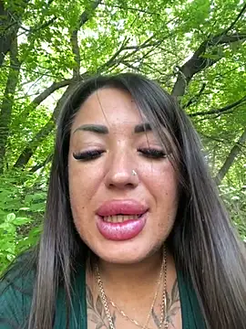 RuslanaXX live cam, Thin, Black, Blue, Shaven - EroticFlix