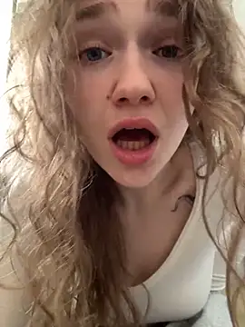 RussianWoman snapshot