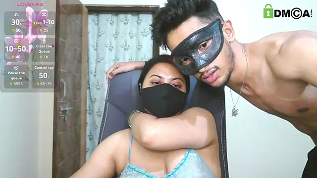 SassyWildCouple live cam, India, Average, Brown, Black - EroticFlix