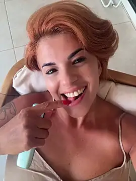 Selvaggia_official83 live cam, Italy, Athletic, Red, Black - EroticFlix