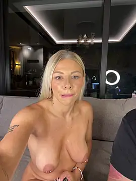 SexOnMyLvL live cam, Germany, Average, Brown, Big Ass - EroticFlix