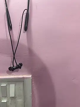 Sexy_vanshika01 live cam, Average, Brown - EroticFlix